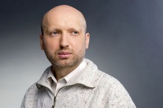 А.Турчинов подписал Закон о сокращении количества разрешительных документов А.Турчинов подписал Закон о сокращении количества разрешительных документов